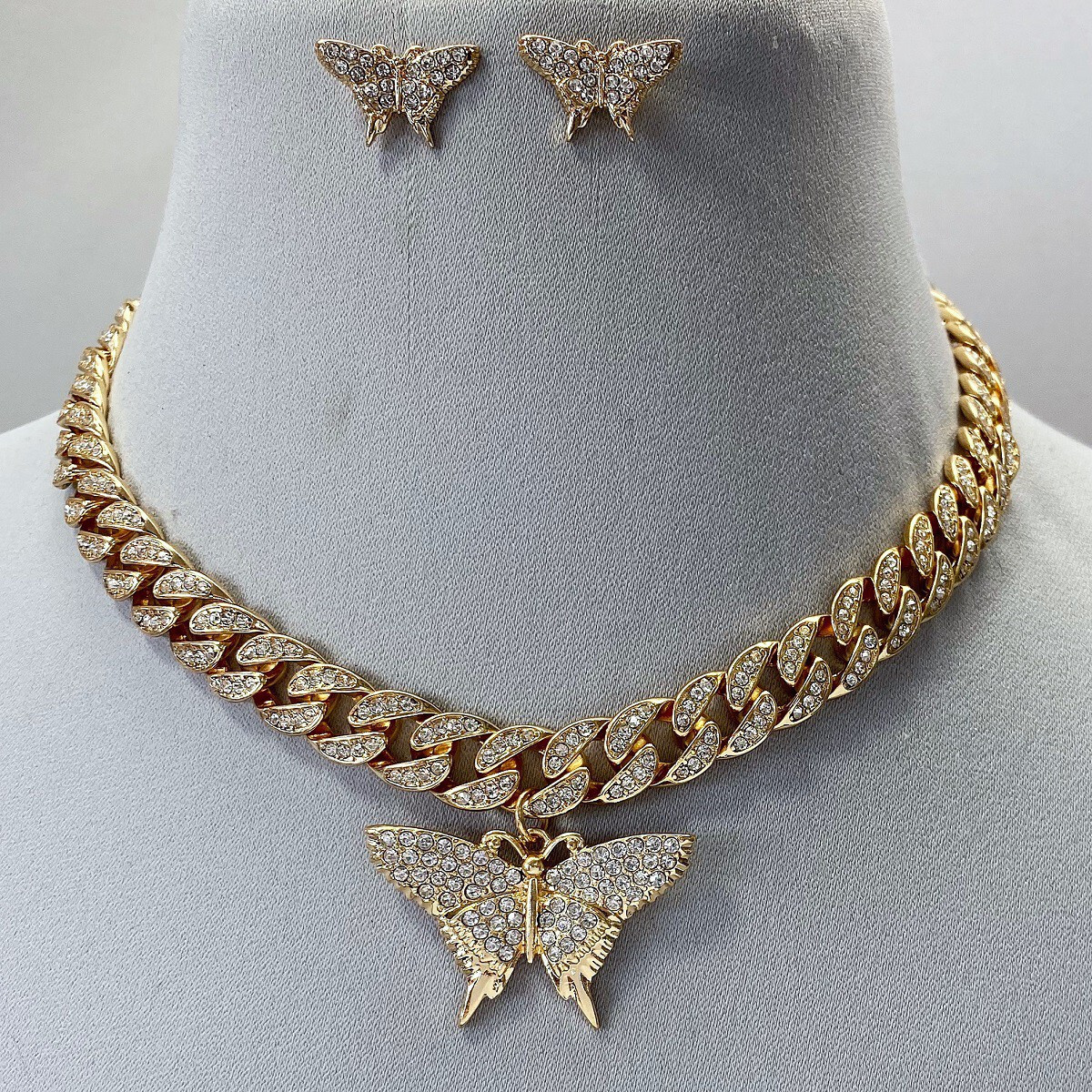 N0336 Clear Rhinestones Deco Animal Butterfly Pendant Cuban Link Chain Necklace