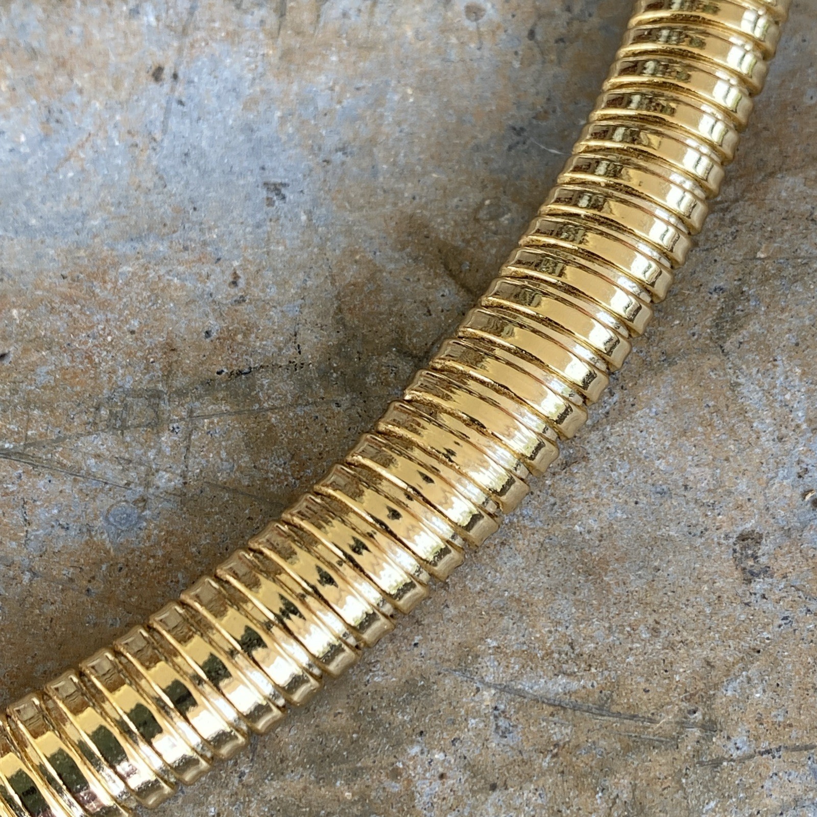 LRL Lauren Ralph Gold Tone Tubogas Omega Collar Choker Band Necklace