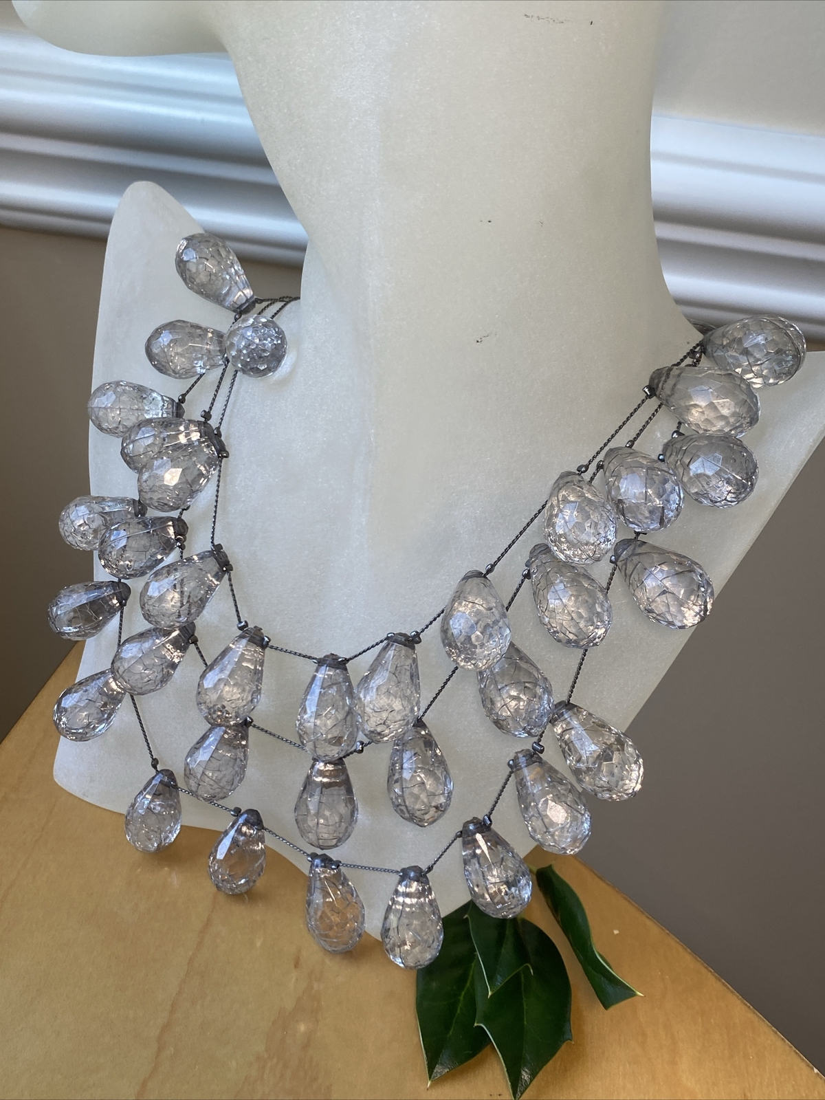 Vintage Clear Lucite Fringe Heavy Necklace Estate Jewelry Pre-Owned 18″+2″