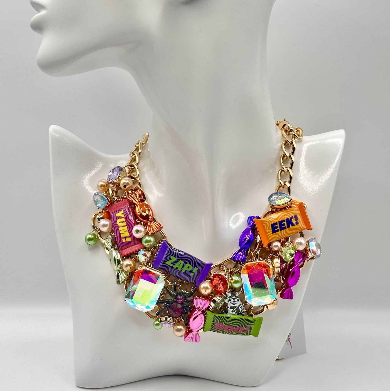 BETSEY JOHNSON Halloween Candy Necklace Glow In The Dark Gorgeous! NEW (VIDEO)