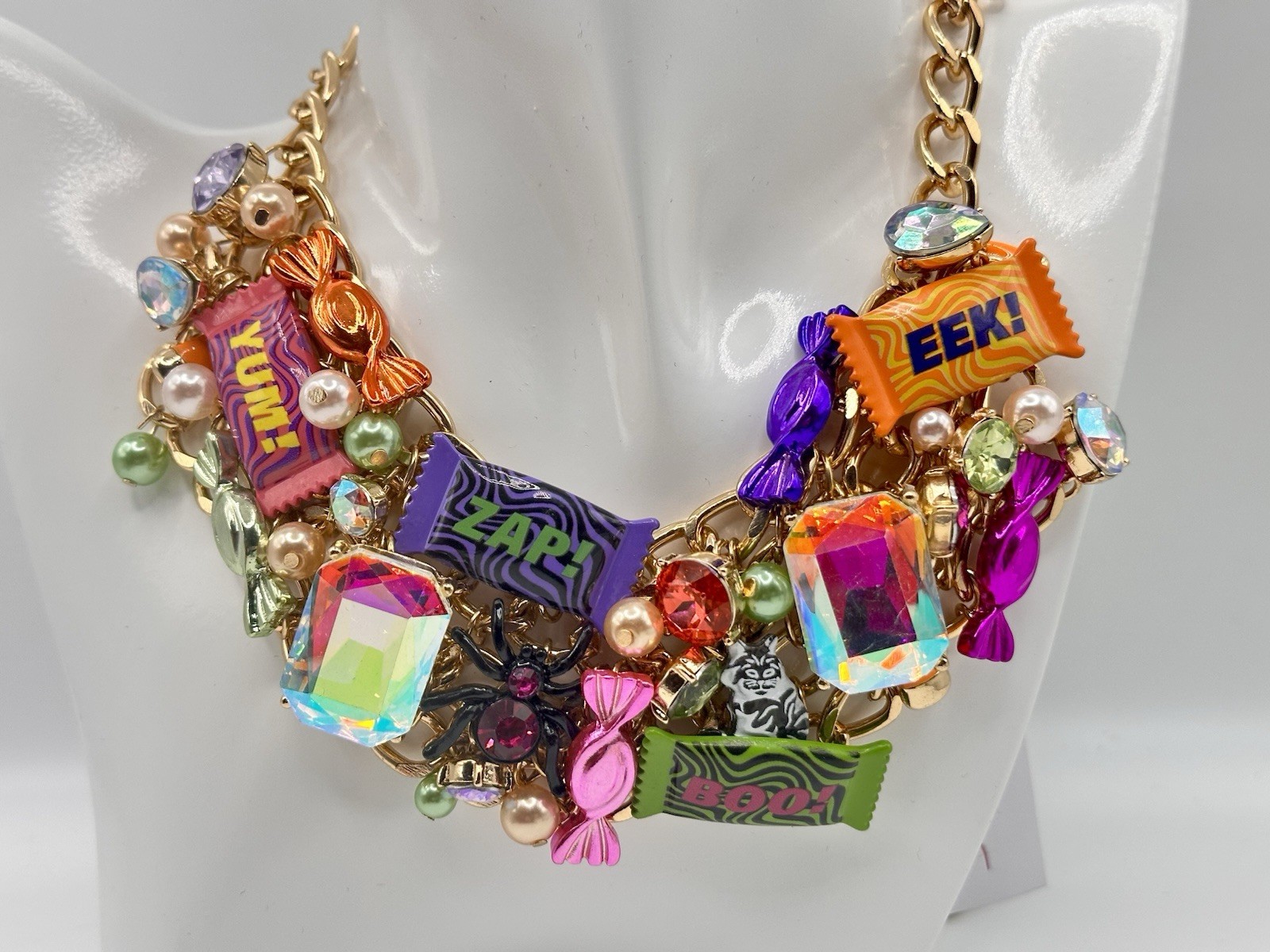 BETSEY JOHNSON Halloween Candy Necklace Glow In The Dark Gorgeous! NEW (VIDEO)