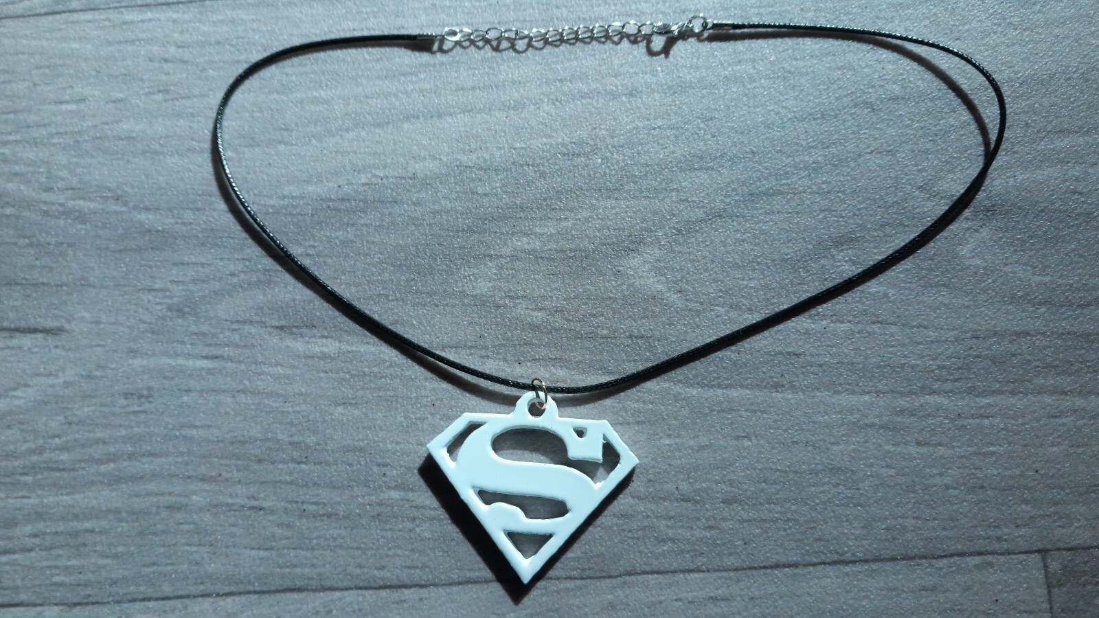 SUPERMAN necklace / design size 5cm X 4.5cm approx FAST UK DELIVERY