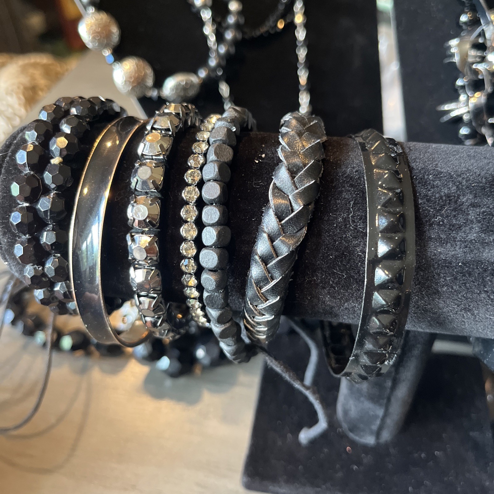 Jewelry Fashion lot Necklace Bracelet Earrings Estate Finds Bundle Bulk Women’s