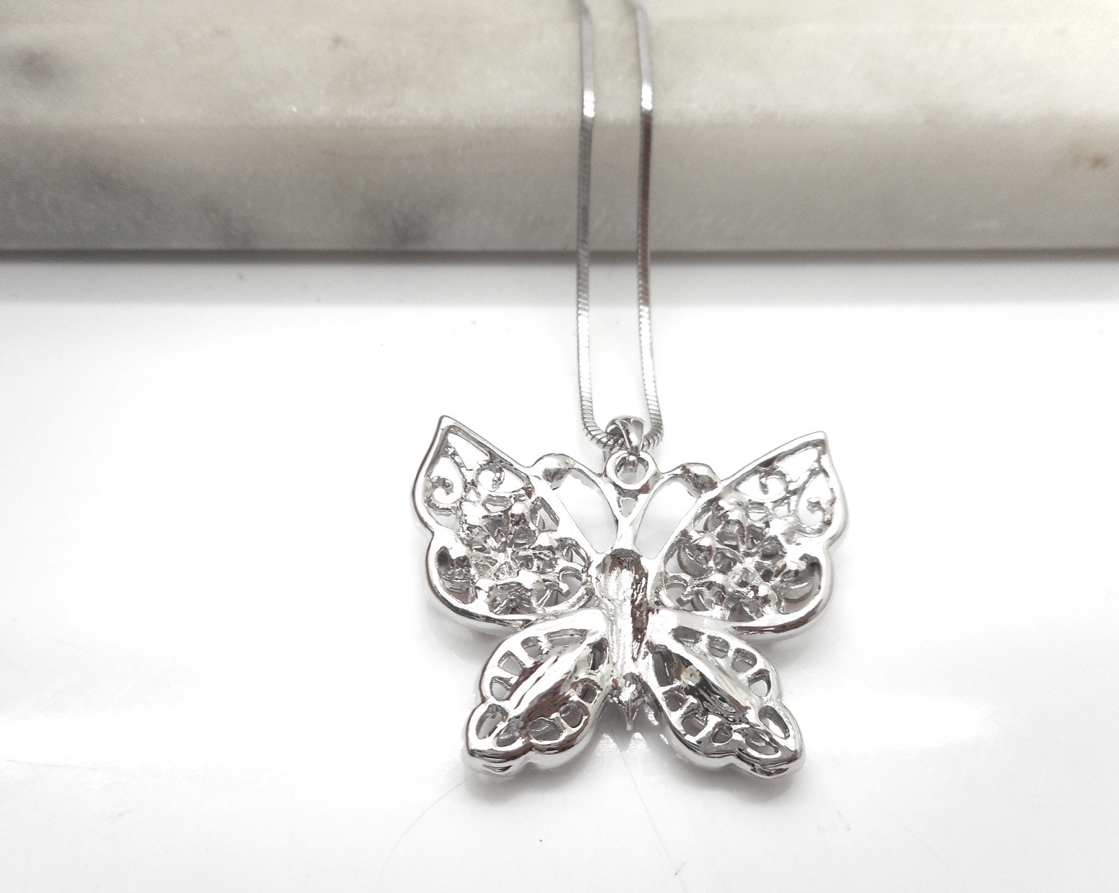 Pink Array Austrian Crystal Butterfly Women’s Necklace Pendant