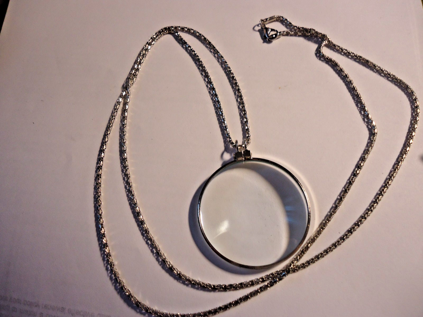 5X Magnifier Reading Magnifying Glass Lens Pendant Necklace 36” silver plated.