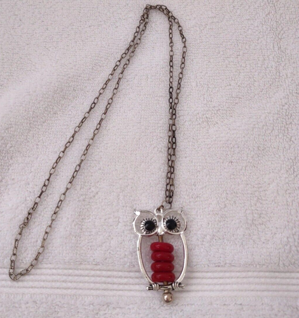 Owl Necklace Silver Color/Red 14″ Chain