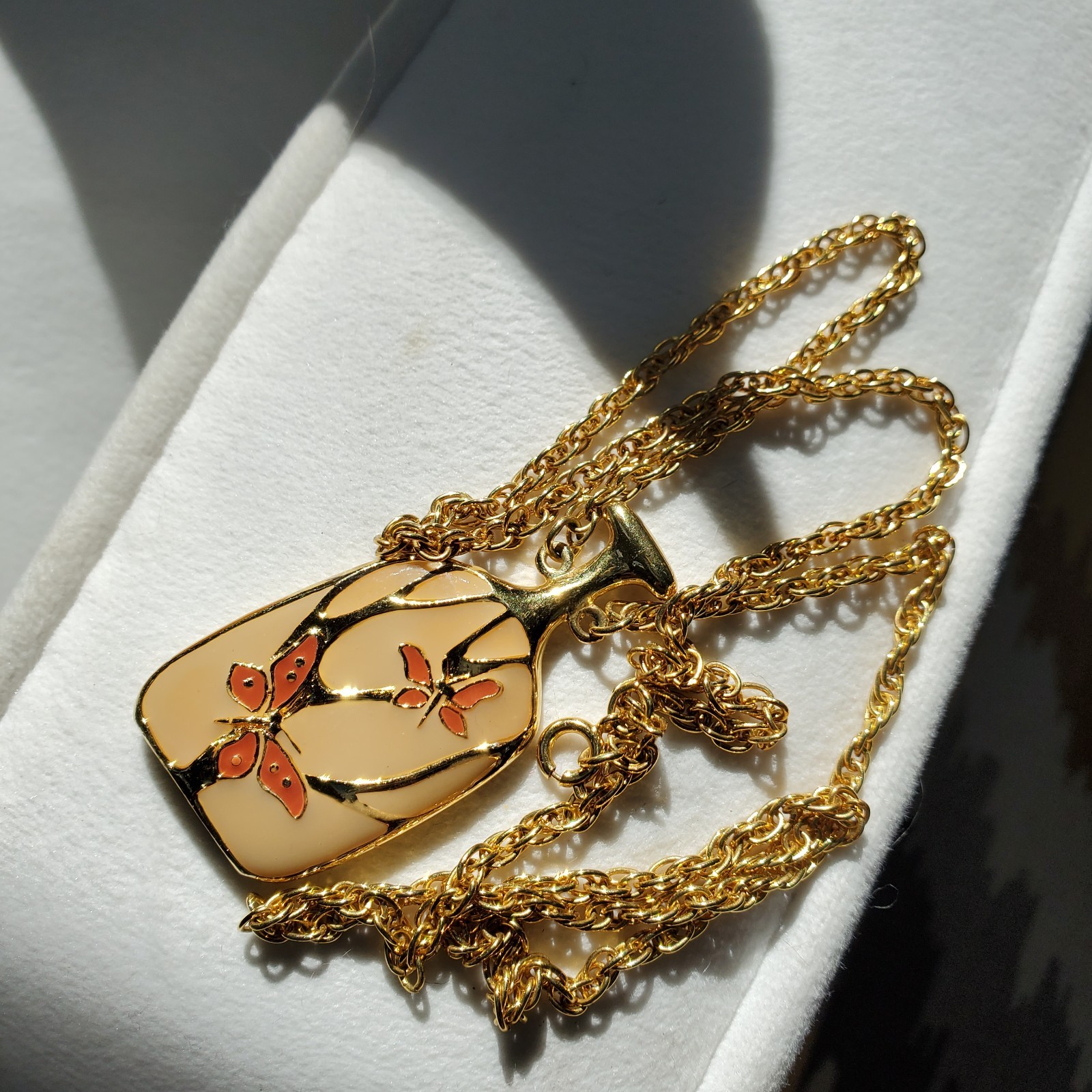 Butterfly Pendant Necklace Goldtone Peachy Orange Signed Thailand 24″