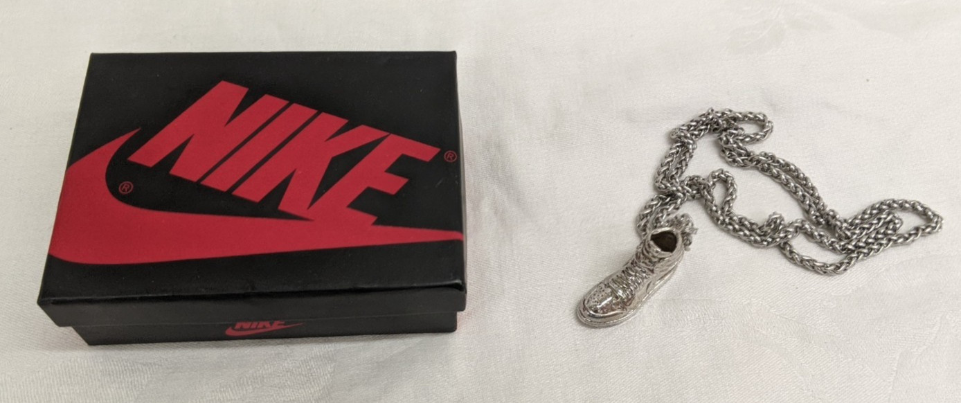 Nike Air Jordan 1 Shoe Pendant Necklace w/ Mini Box JR