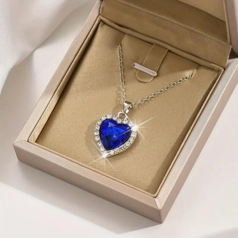Women Blue Heart Pendant Necklace Elegant Rhinestone Crystal Party Jewelry New