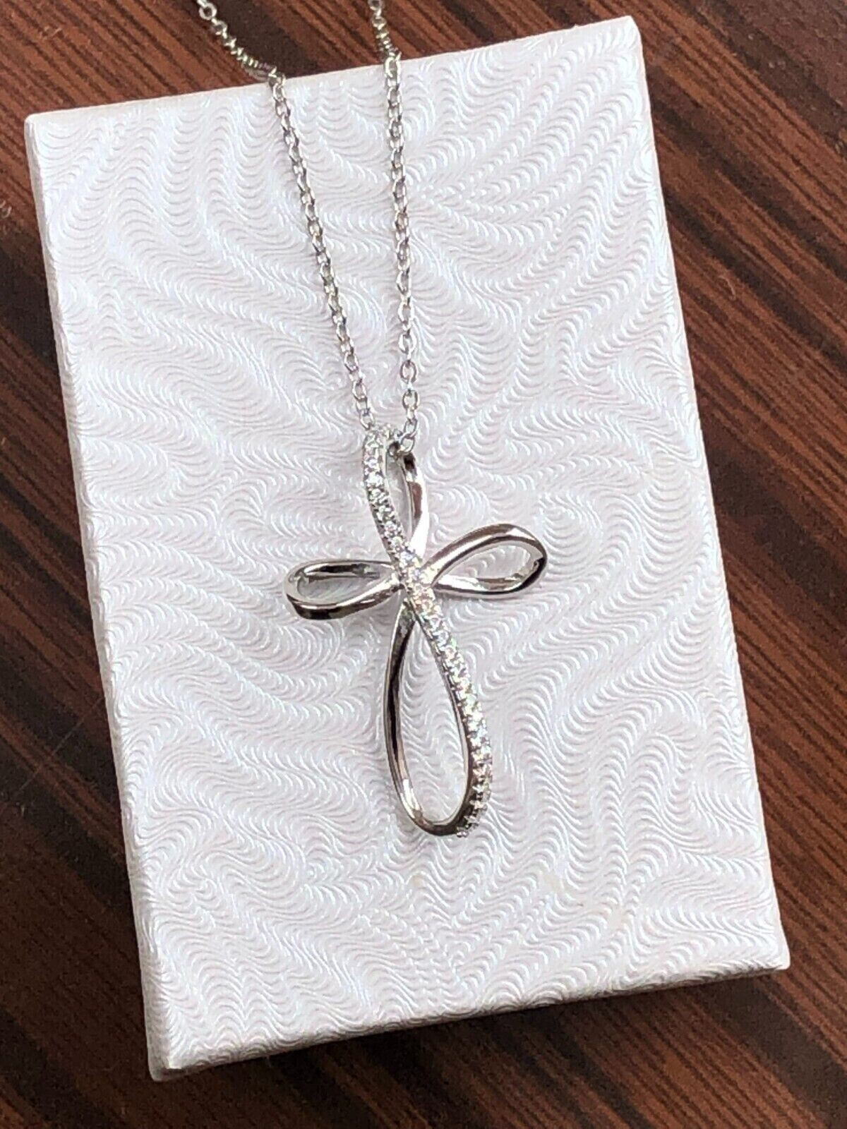 925 Sterling Silver Cz Infinity Cross Pendant Necklace Womens 28mm(1.1″) 16-18″