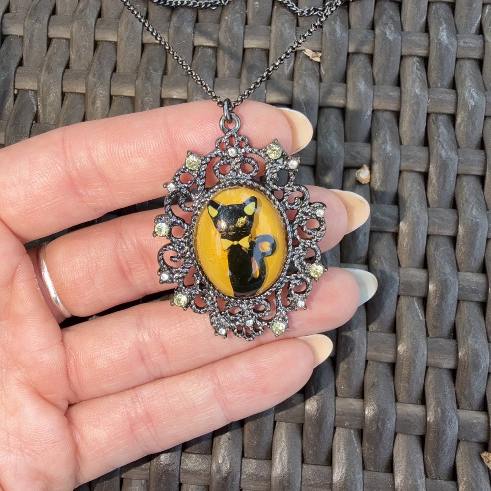 Betsey Johnson Vicki Victorian Lace Choker Cameo Cat Halloween VINTAGE Necklace