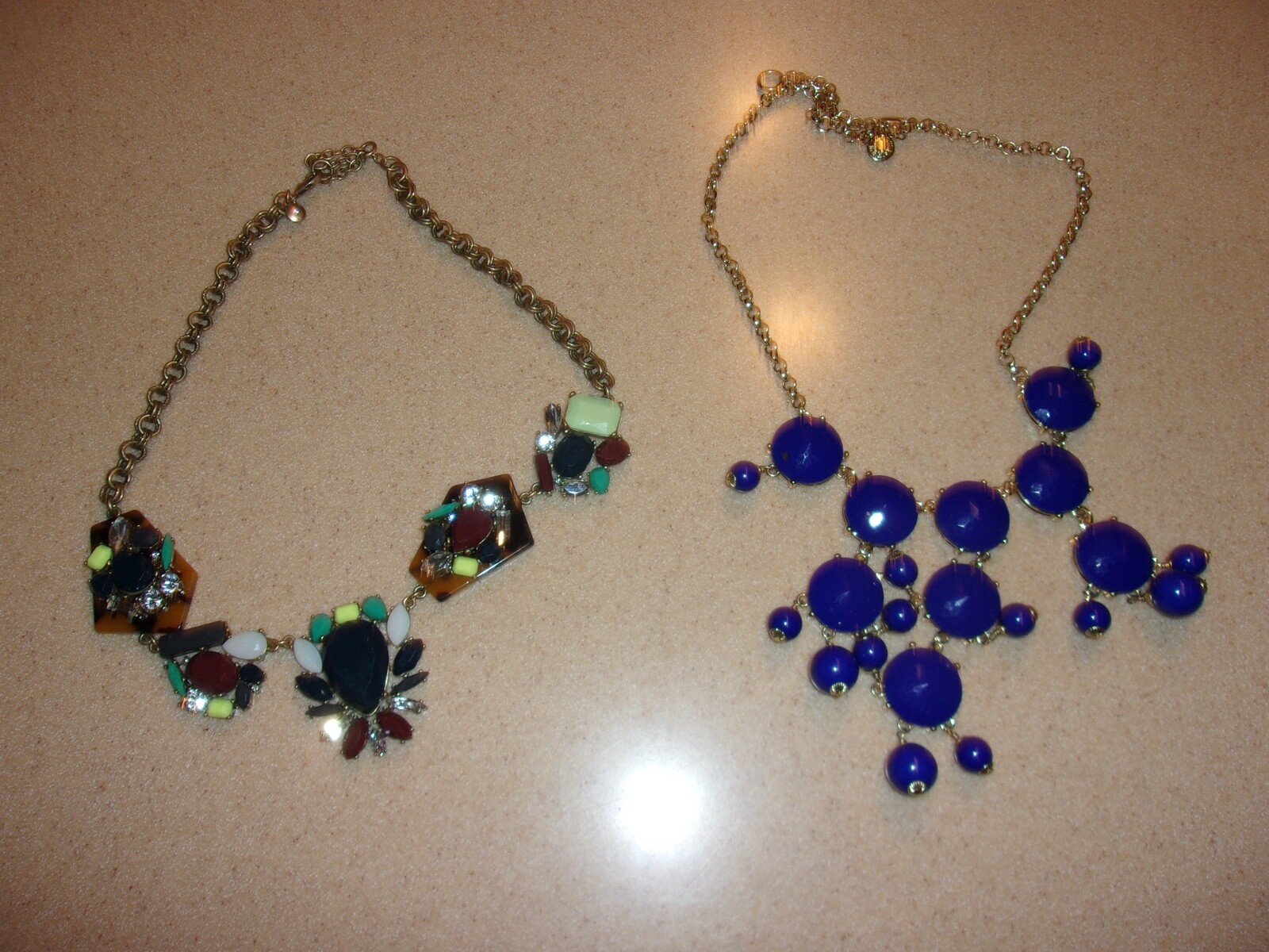 LOT 2 J Crew Statement necklaces blue & multicolor stones Plastic Metal GW1