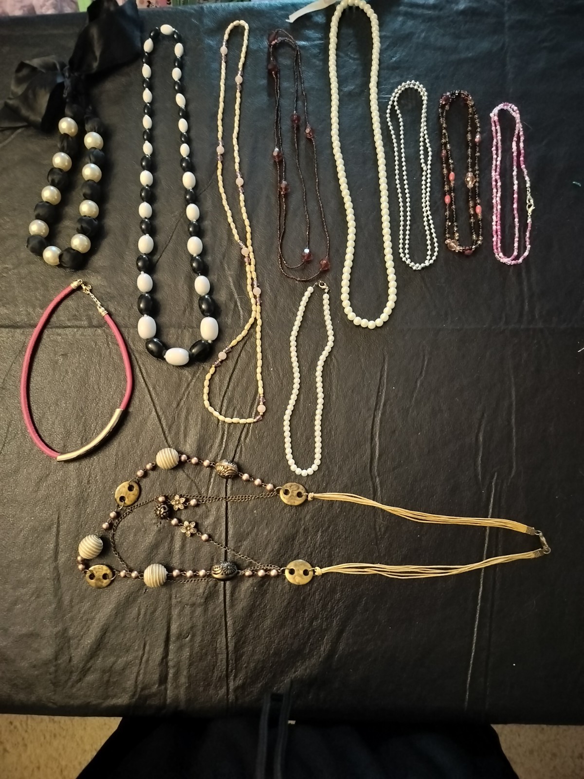 11 Necklace Lot , Acrylic,Glass,Metal. All In Good Condition
