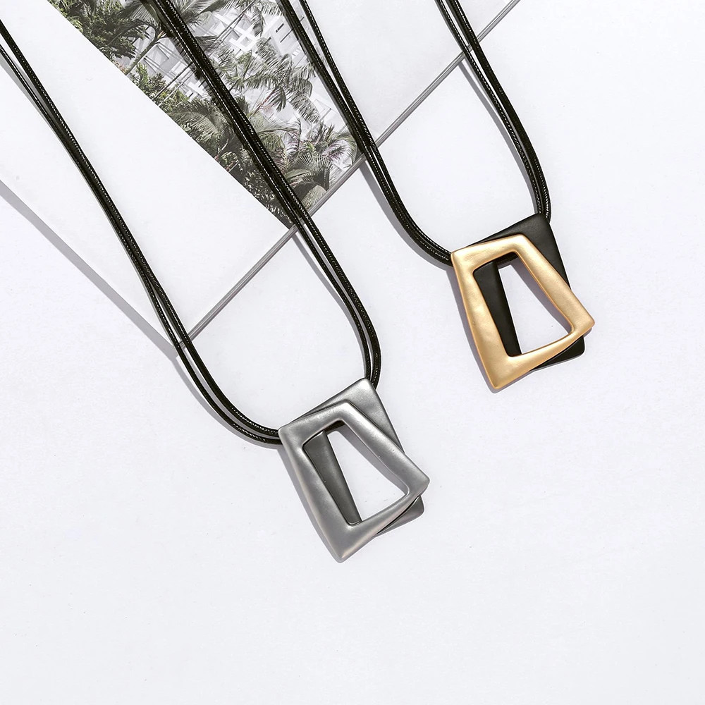 2023 Sweater Chain Long Necklace Trendy Zinc Alloy Metal Gold Color Necklaces