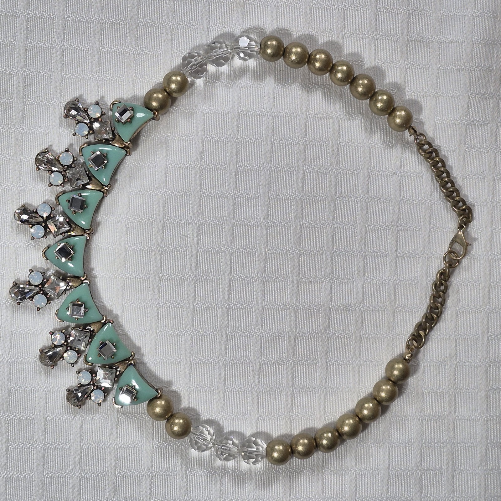 vintage ornate rhinestone and acrylic linked antiqued brass tone necklace