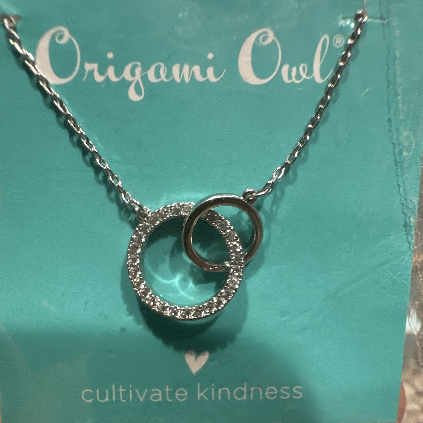 Origami Owl Silver Tone “Circles of Happiness” Empowerment Necklace