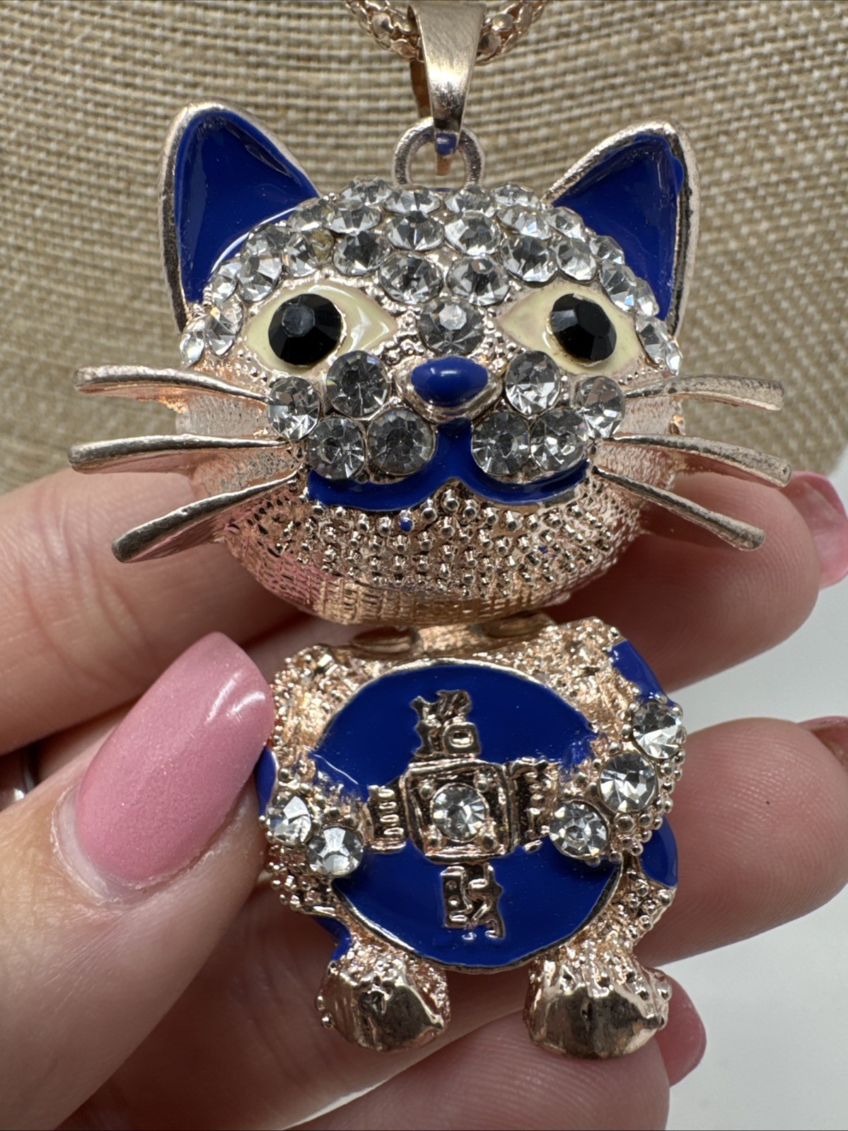 Betsey Johnson Brand New Blue Lucky Fortune Cat Pendant Necklace (unit #B-406)