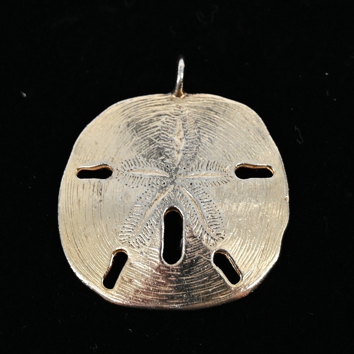 Vintage Gold Tone Sand Dollar Pendant Nautical Beach Charm Textured Star Design