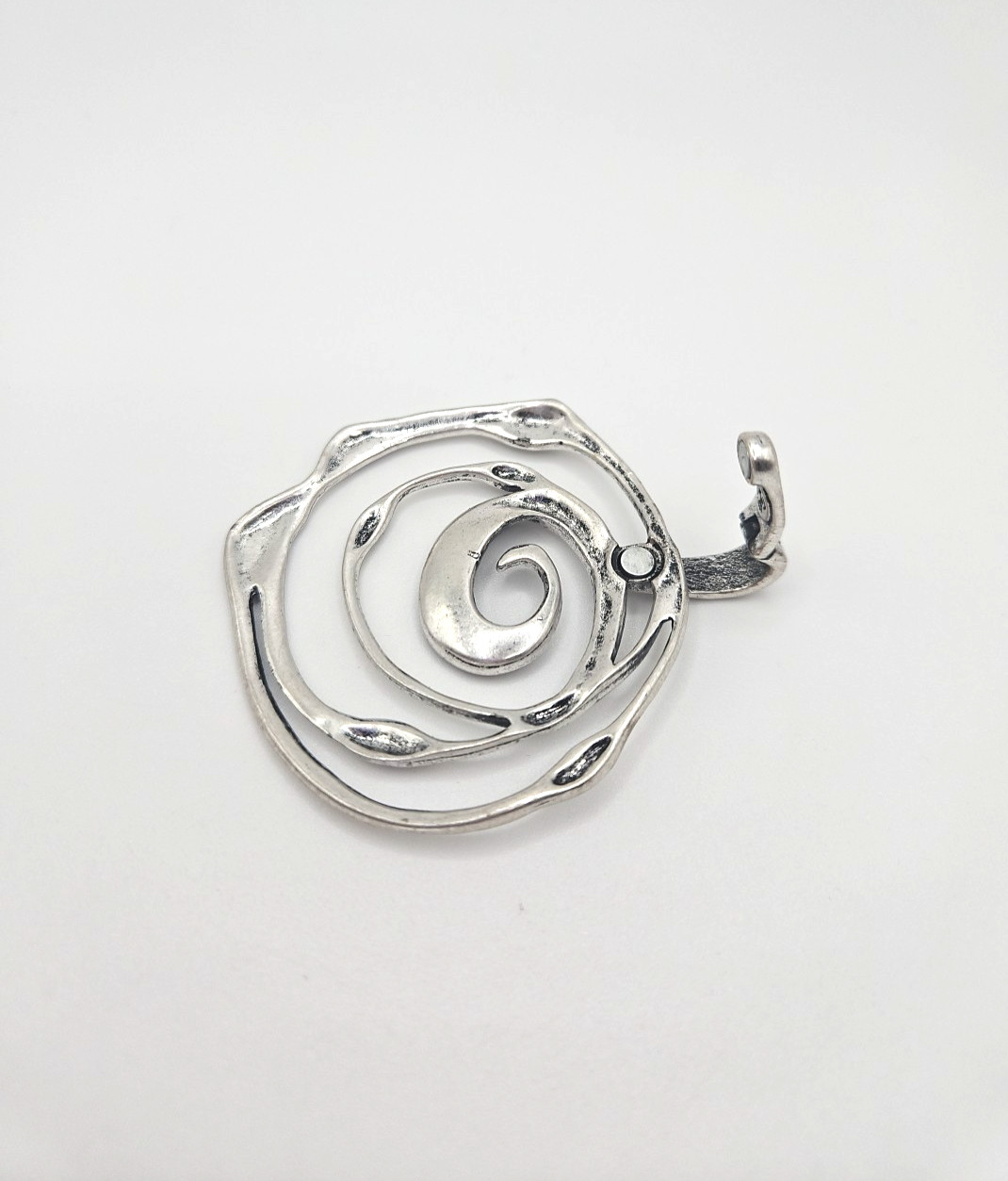 Premier Designs Jewelry Silver Tone Swirl Pendant With Matching Earrings Set
