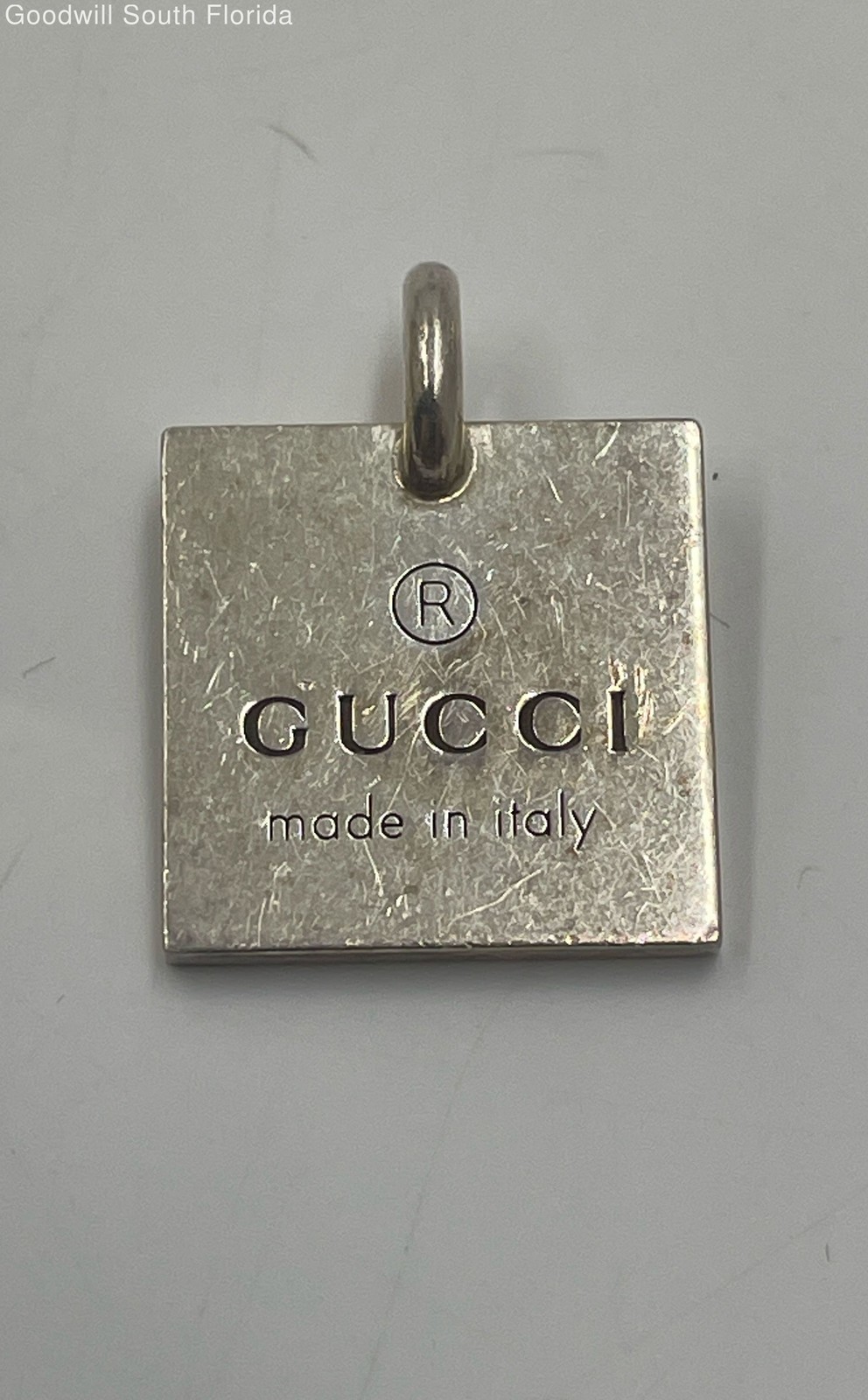 Authentic Gucci Women’s Silver Pendant