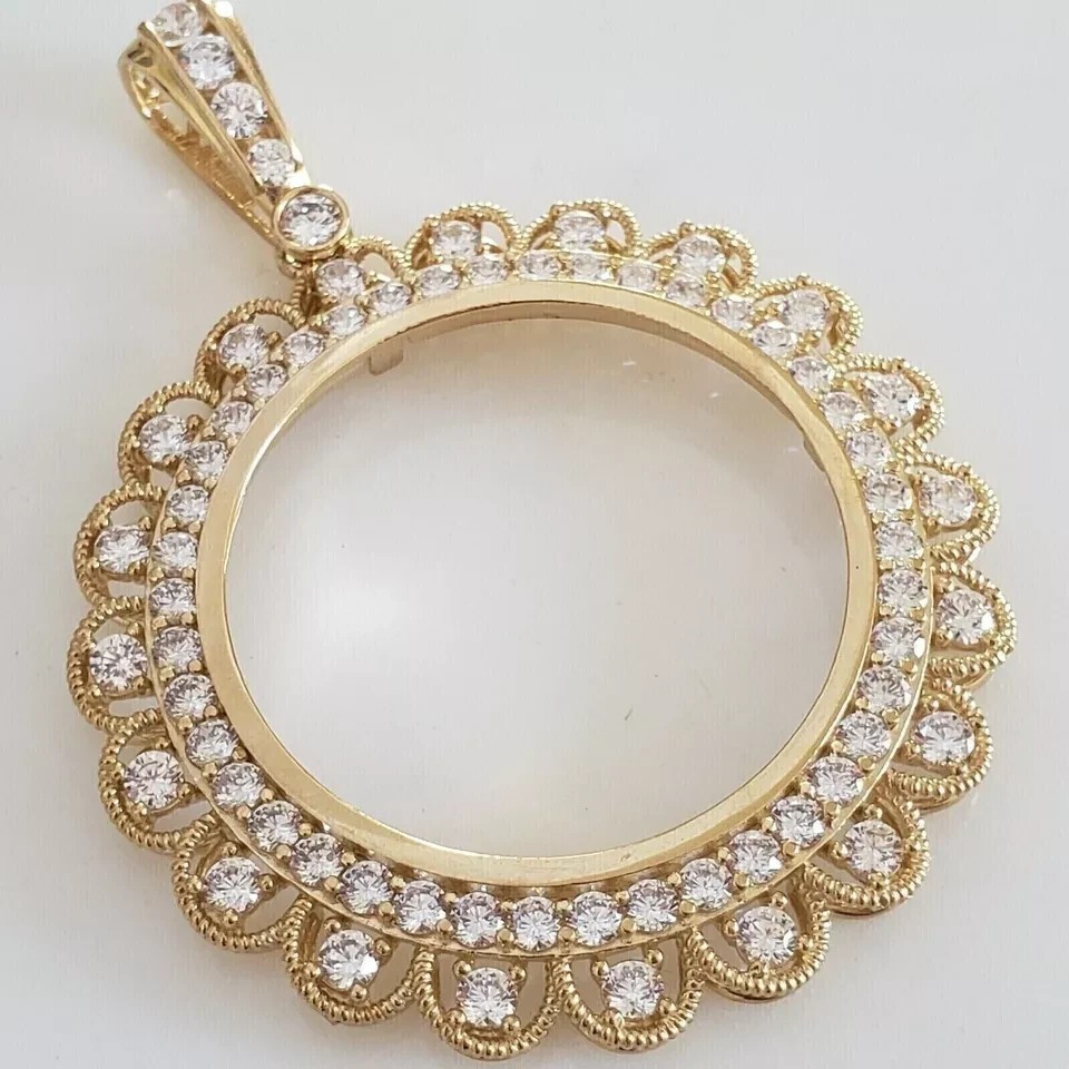 Women’s Beauty Pendant 2Ct Round Cut Simulated Diamond In 14K Yellow Gold Plated