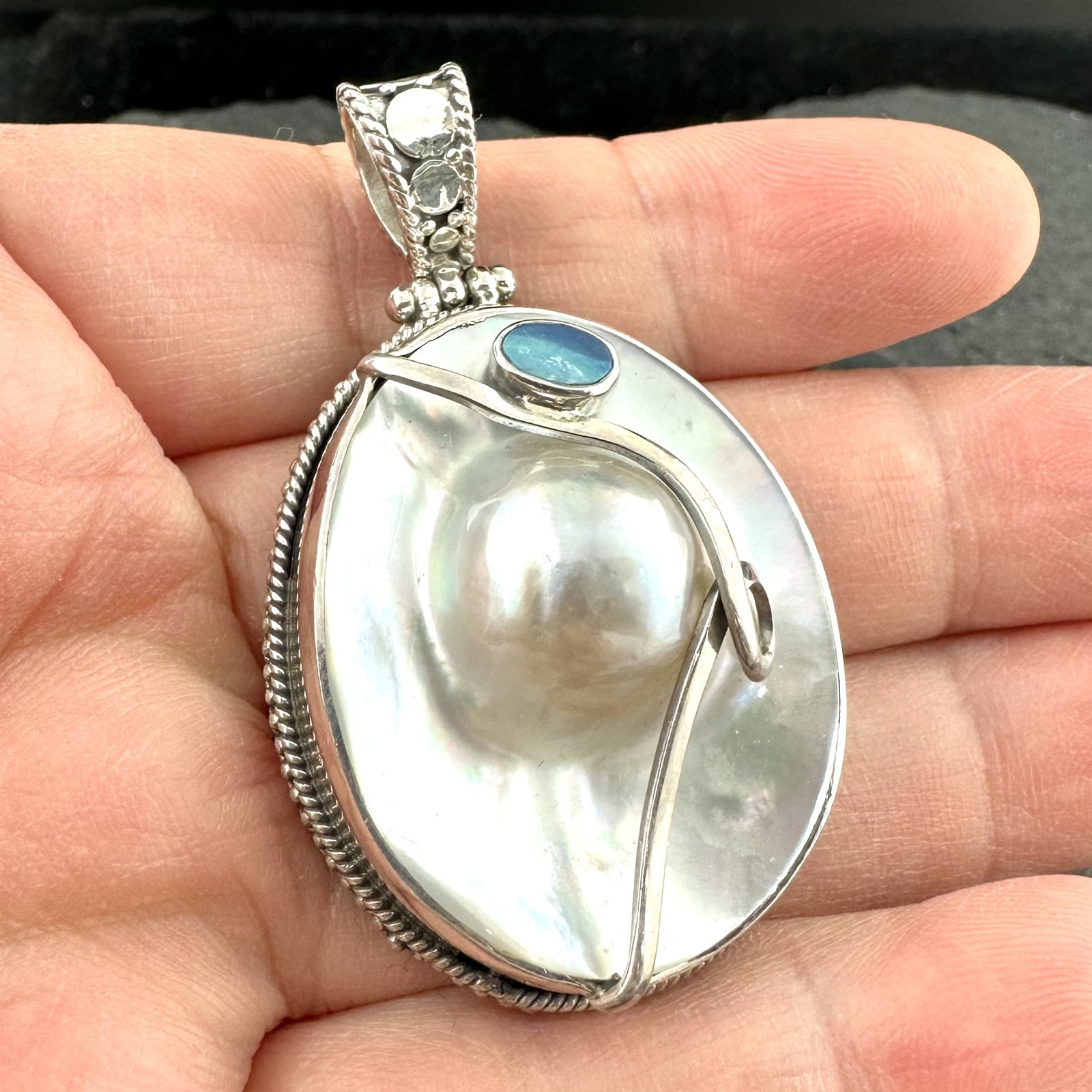 CLOSEOUT! 925 Sterling Silver Pretty Ornate Designed Mother of Pearl Pendant