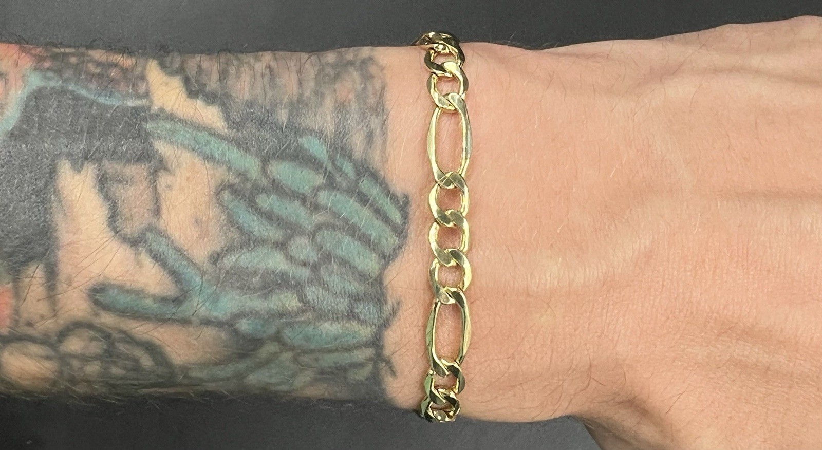 8” 10K Hollow Yellow Gold Diamond Cut Figaro Bracelet | 4.86g | 6.4mm | Lobster