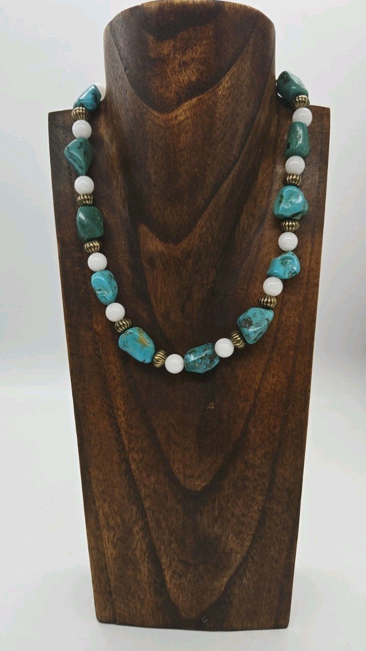 Turquoise Colored Dyed Stone oval link Choker Necklace Vintage 17 in