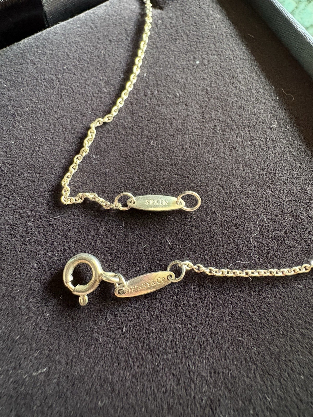 Authentic Tiffany & Co. Three round natural diamonds Necklace. NEW