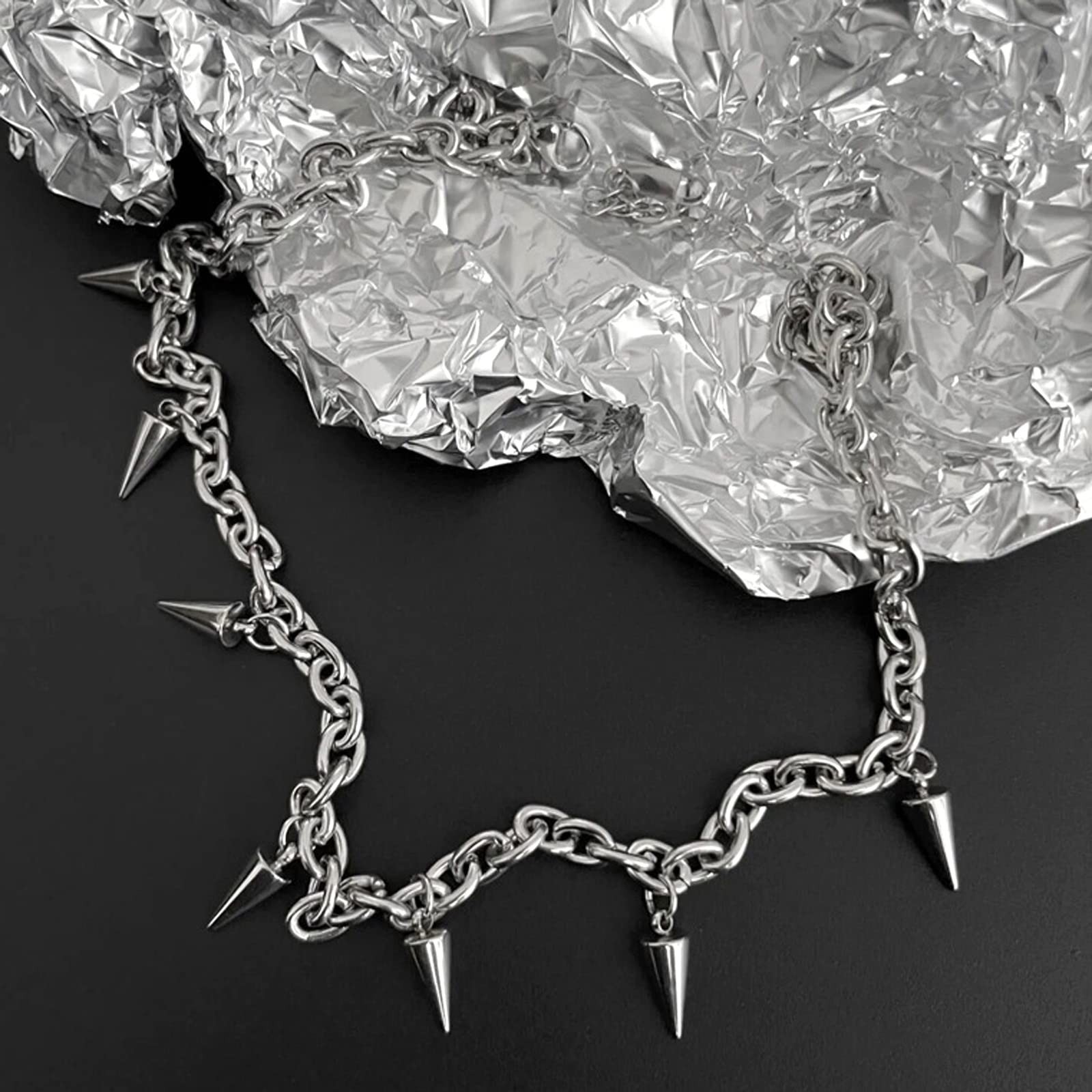 Tosmifairy Stainless Steel Chain Necklace with 7pcs Spikes One Size, Silver