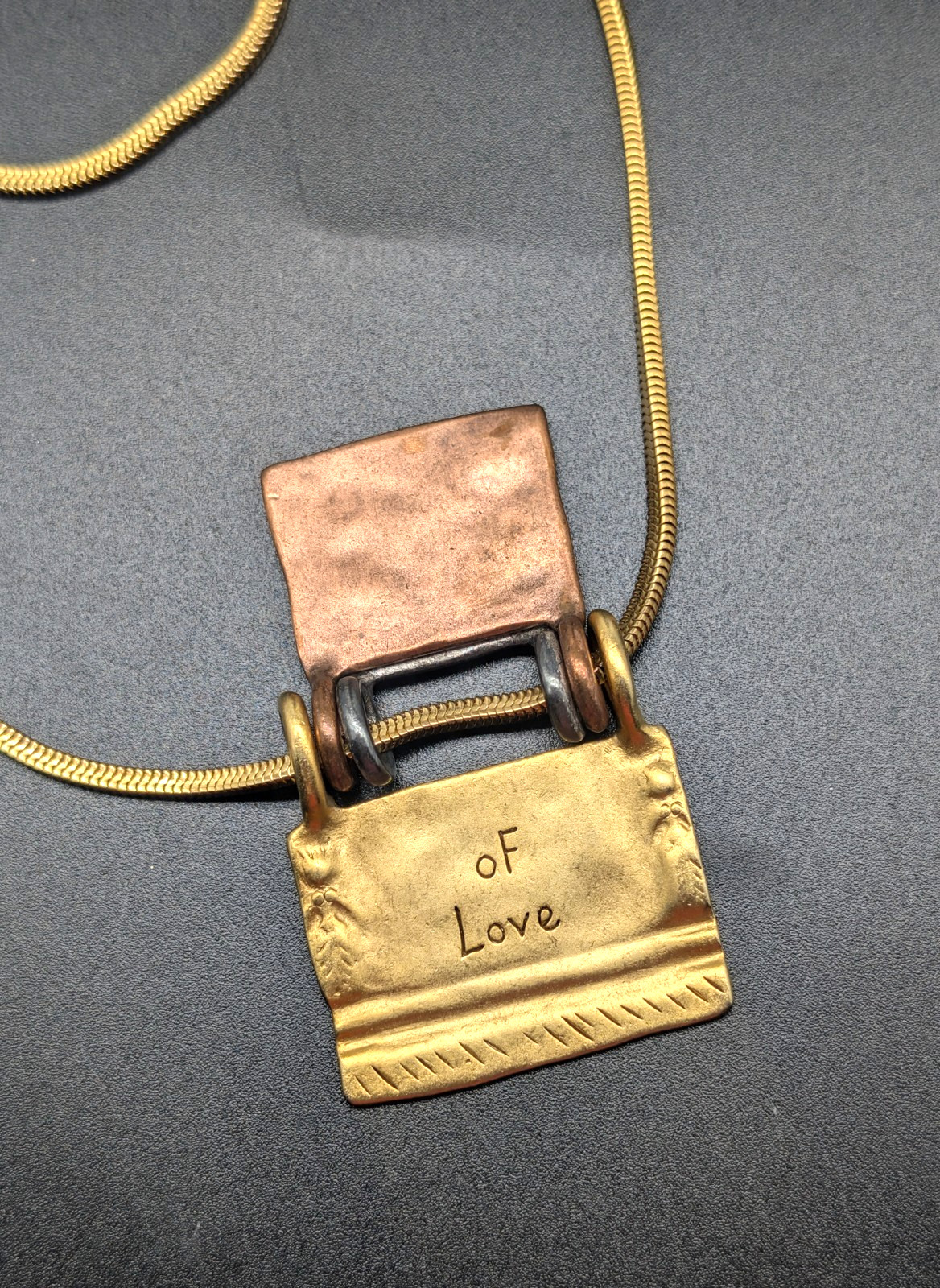 CHICO’S Mixed Metals “Generations of Love” Snake Chain Necklace Pendant