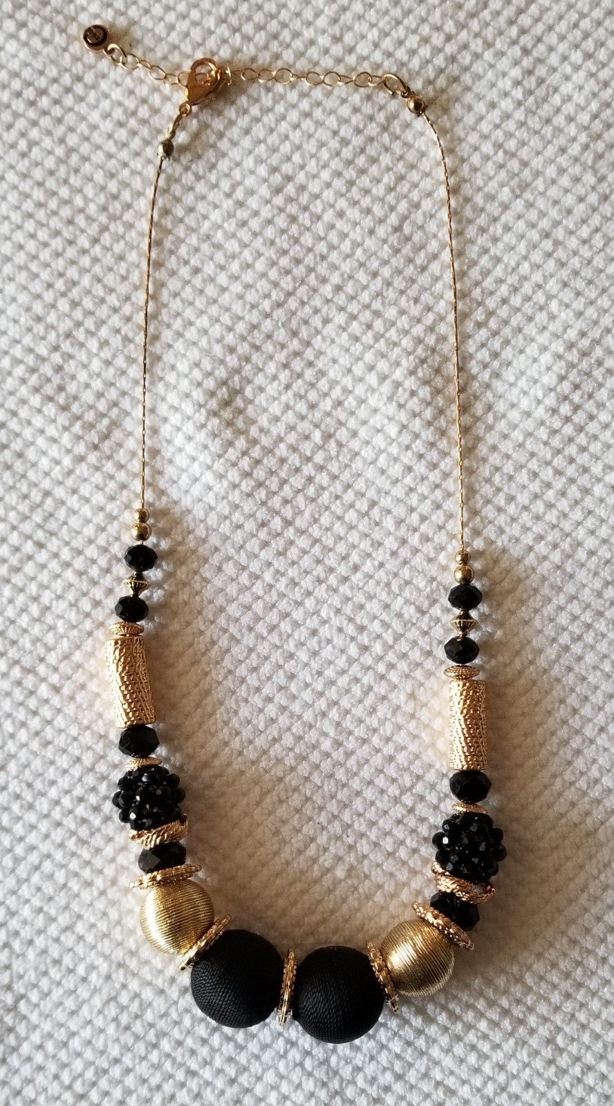 C1946 Signed Black & Gold Mixed Materials Beaded Gold Tone Necklace