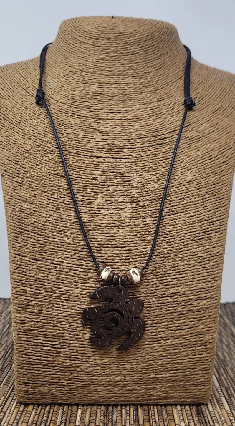 Wood Sea Turtle Necklace Hawaiian Beach Pendant Unisex 4 Styles Adjustable