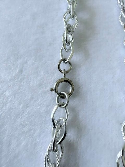 Silver Tone Textured Twisted Oval Link Long Chain Necklace 29” Lightweight