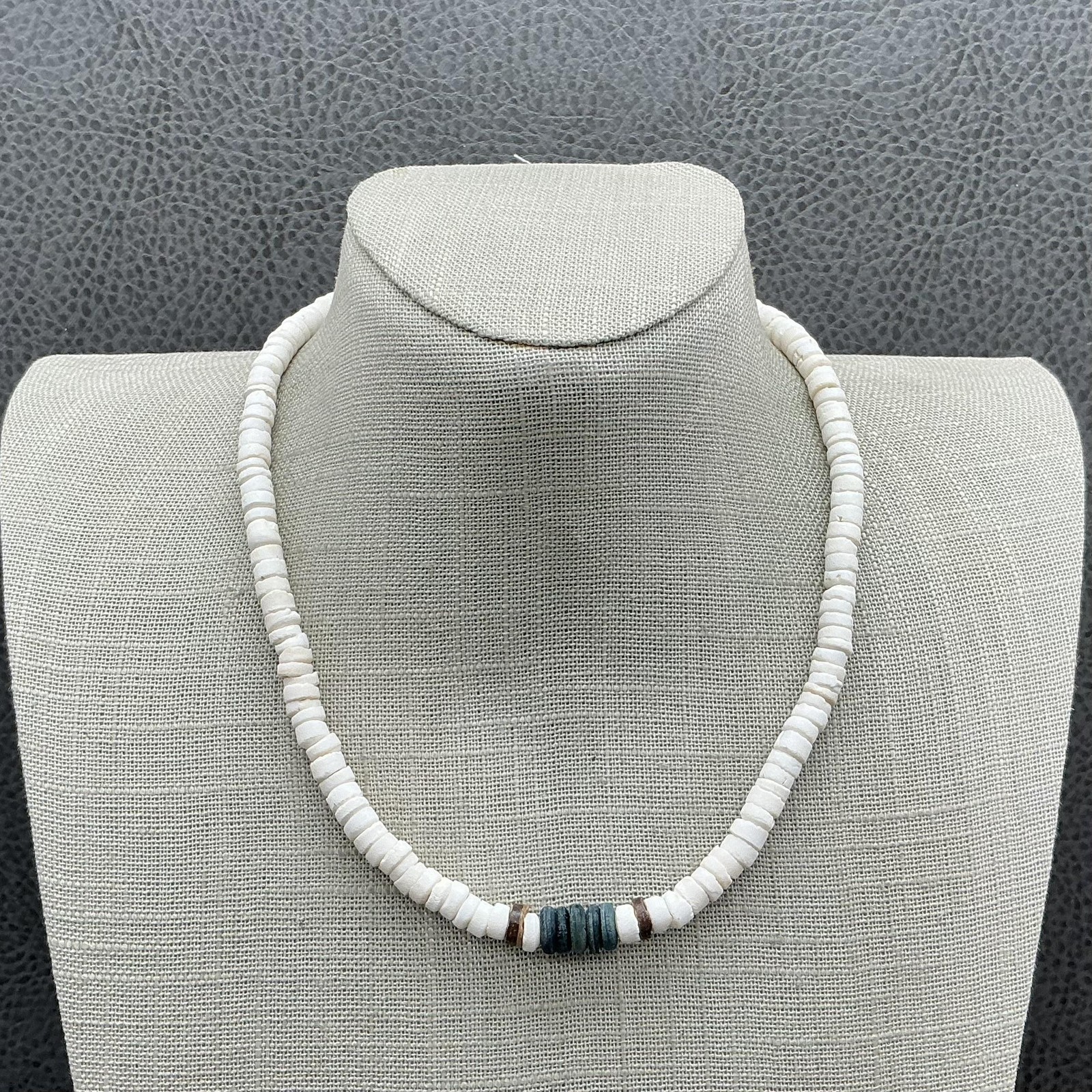 American Eagle Outfitters Necklace White Shell Heishi Beaded Beach 16 In Jewelry