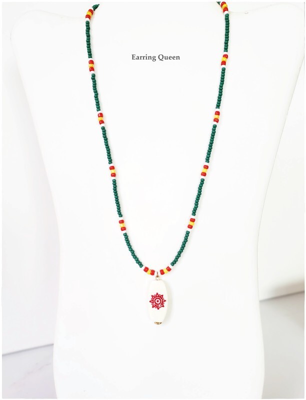 Green & Red Beaded Tribal Men Necklace 20 inch