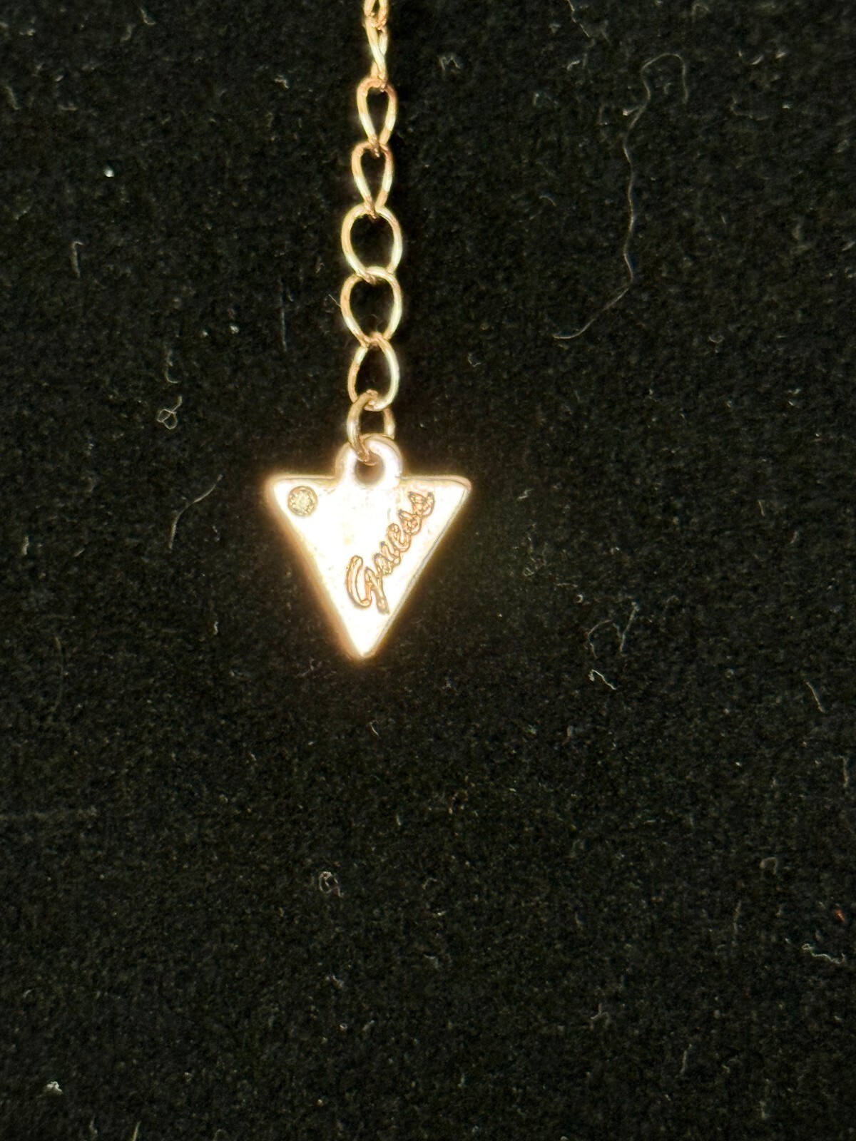 GUESS Gold Tone Toggle Necklace Rhinestone Heart Charm 18-20″ NWT