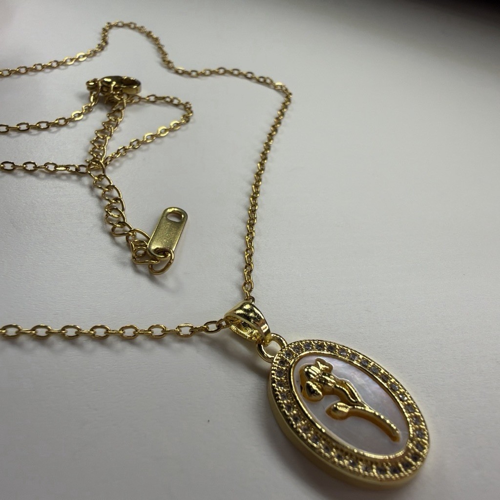 Gold Tone Stainless Steel Cable Necklace Oval Charm Pendant Pavé Crystals