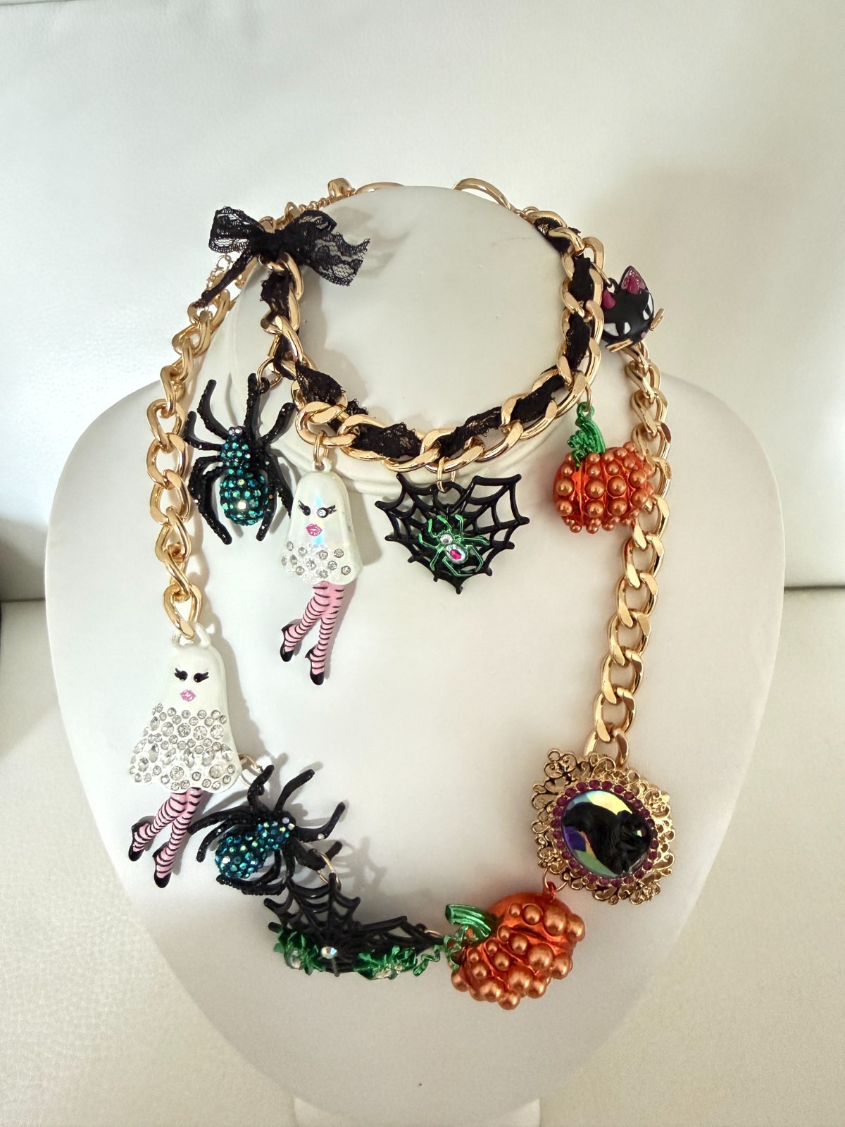Betsey Johnson Halloween Pendant necklace bracelet set Ghost Pumpkin Spider Cat