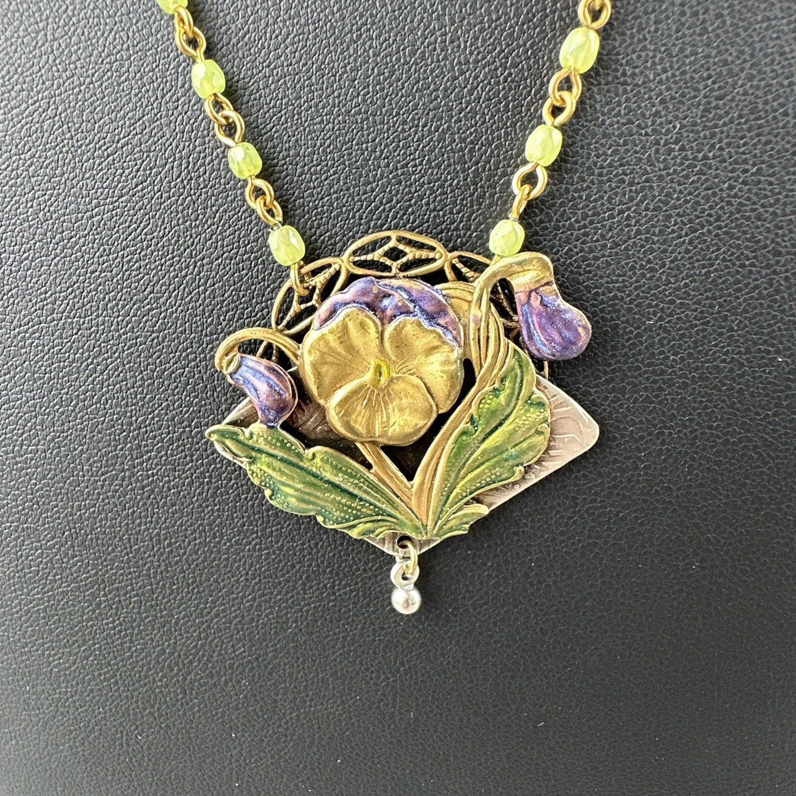 Art Nouveau Style Floral Necklace Green Beads Pansy Pendant Dainty 17″