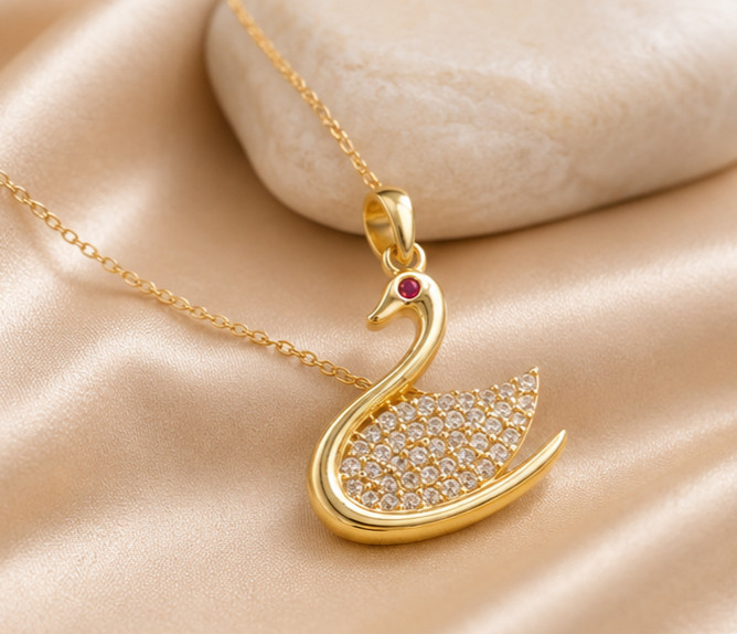 1ct Round Cut Simulated Diamond Stunning Swan Pendant 14k Yellow Gold Plated