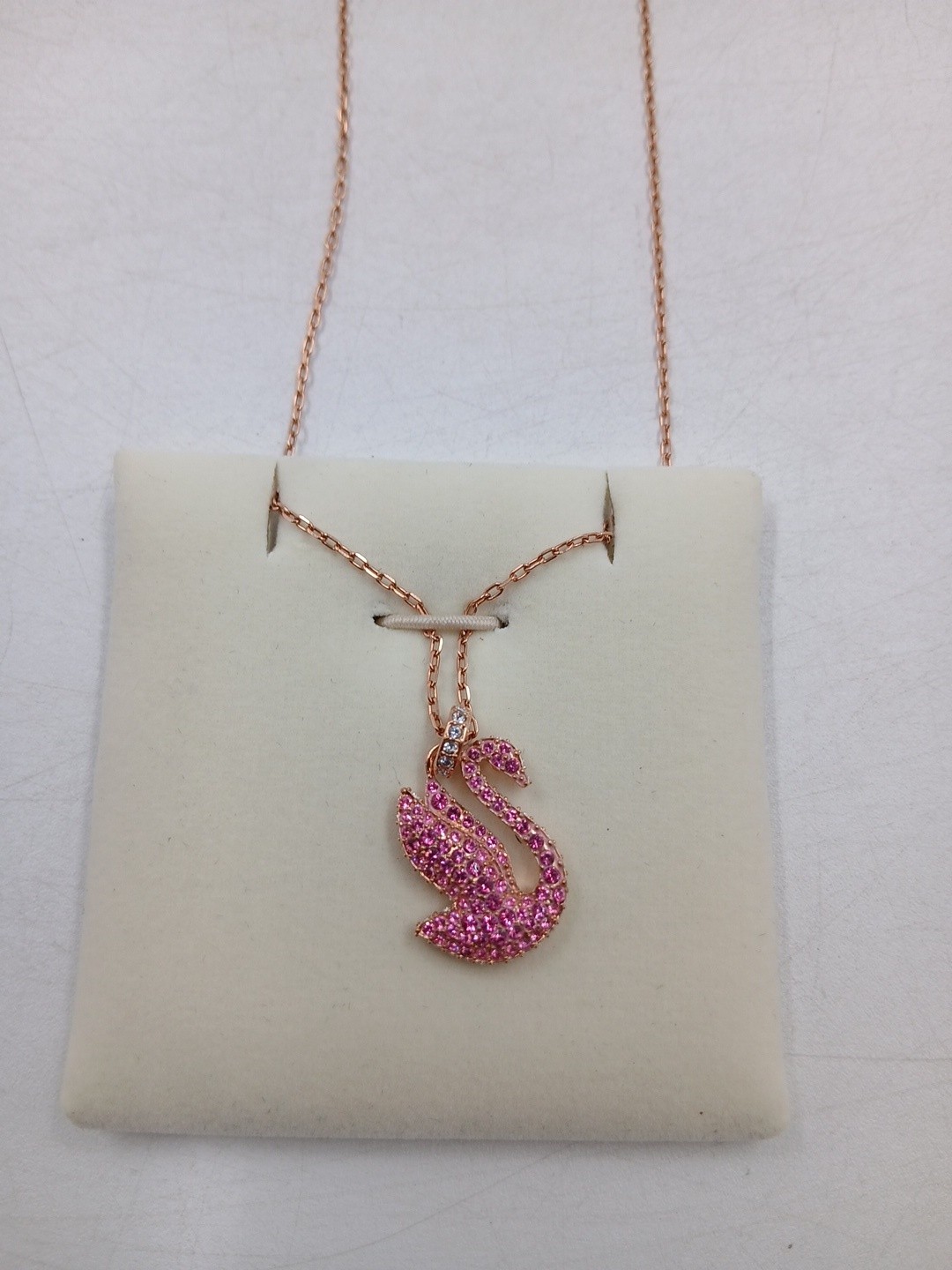 Swarovski 5647552 Women’s Necklace Rose-Gold Tone Pink Swan (Z2-D2)