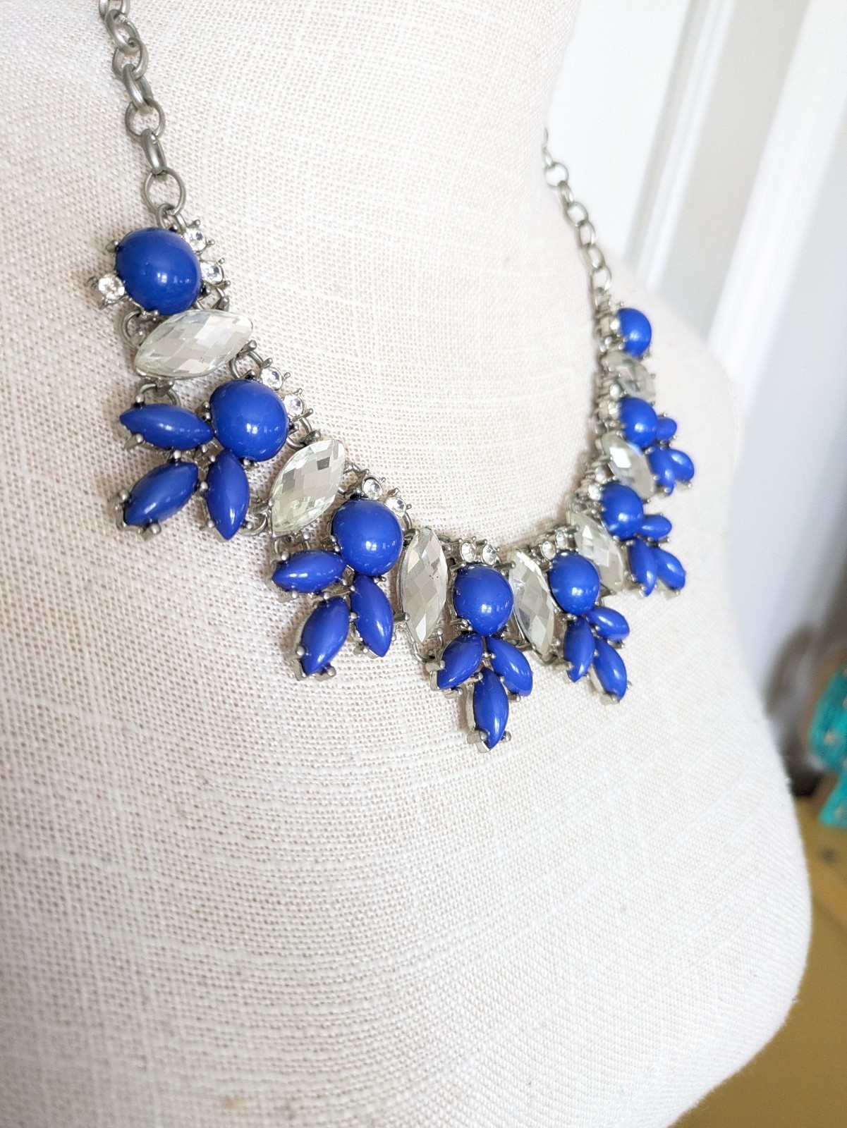 Blue & Crystal Statement Necklace Fashion Jewelry Faceted Acrylic Rhinestones