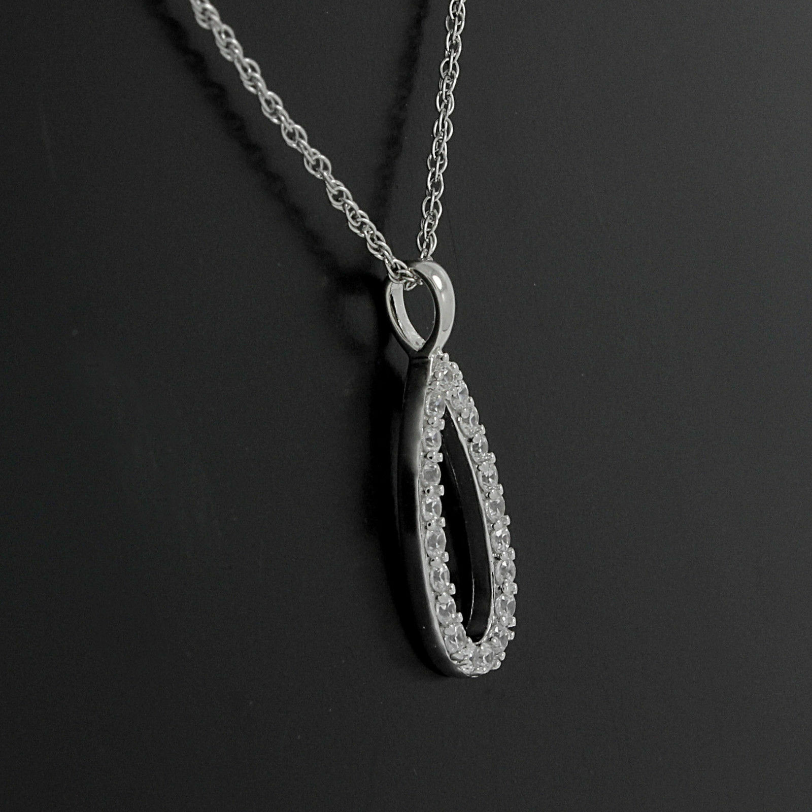 0.50 Ct Round Cut Simulated Diamond Pear Style Pendant With 18″ Chain