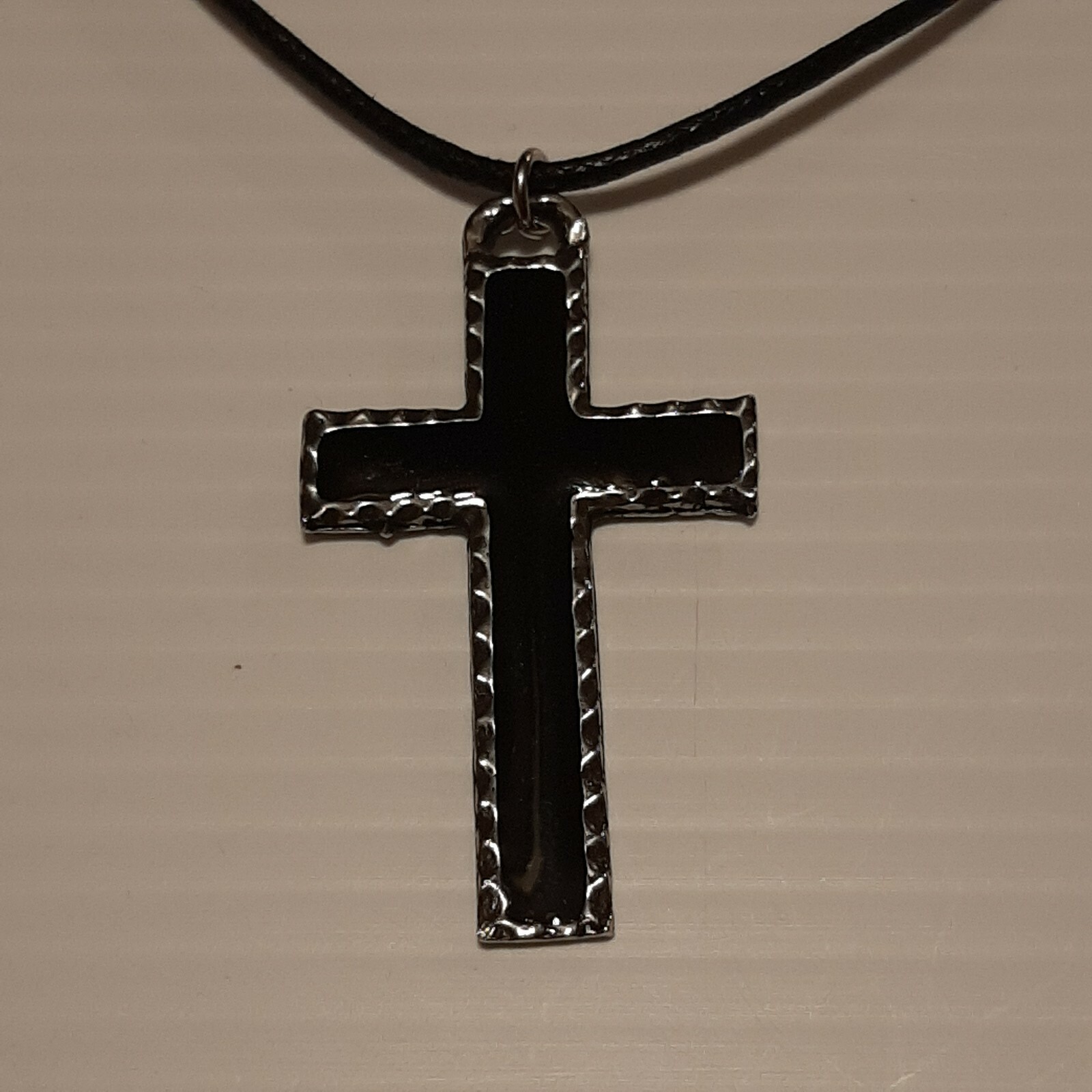 BLACK CROSS / DIAMOND CUTS Pewter Pendant Charm / 26″ Adjustable Necklace U.S.A.