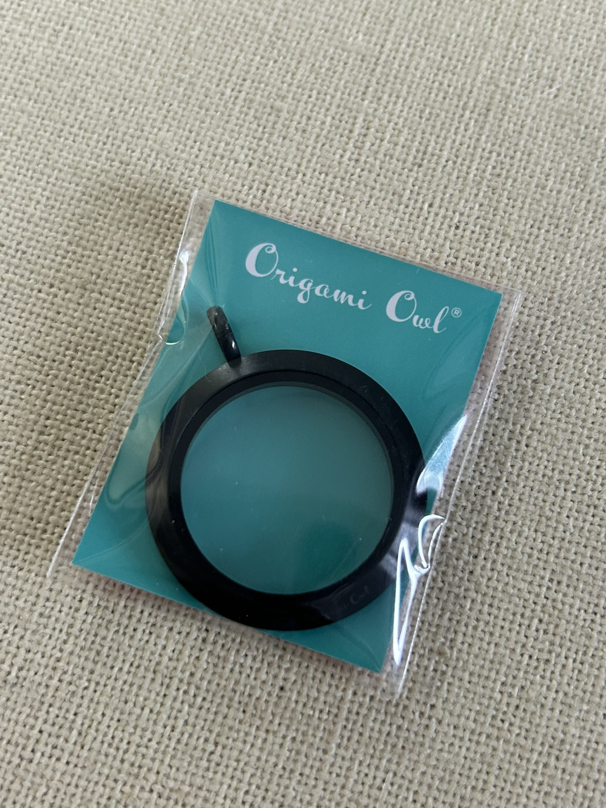 Origami Owl LK4005 Large Black “BASE ONLY” for Twist Locket “New in Package”