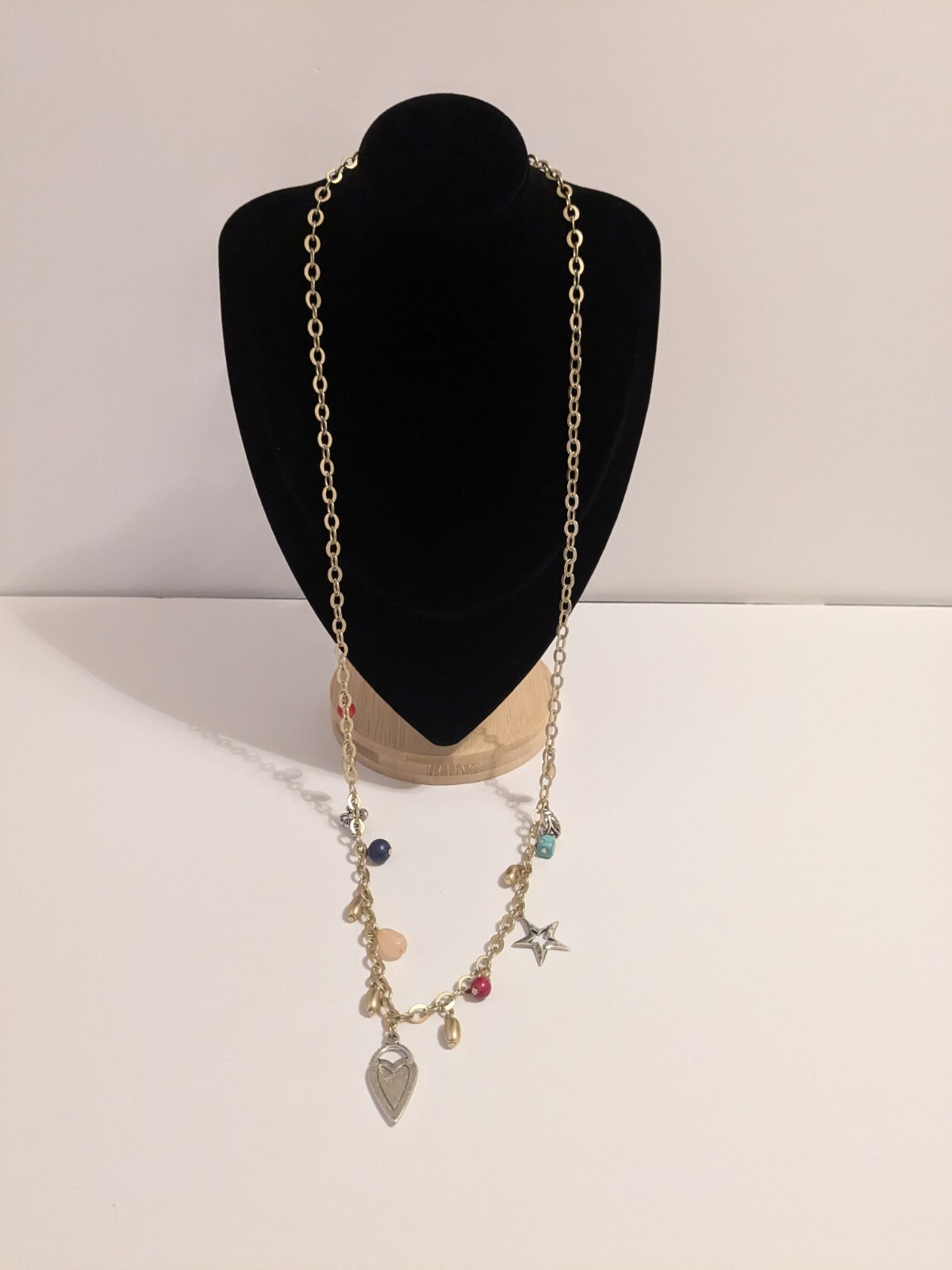 Chico’s Gold Tone Charm Heart Necklace With Multiple Charms & Beads. 34″. BOHO
