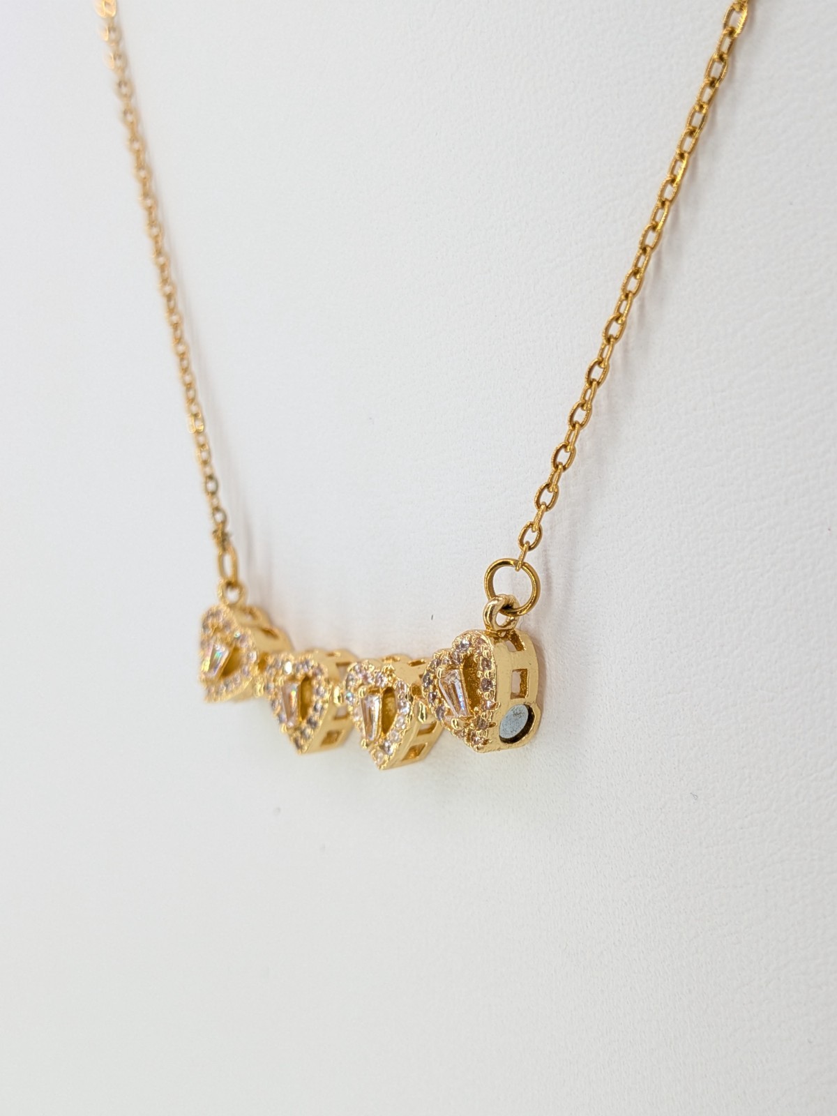 Unbranded Convertible Heart Necklace Magnetic 2-in-1 Gold tone 1 Stone Missing