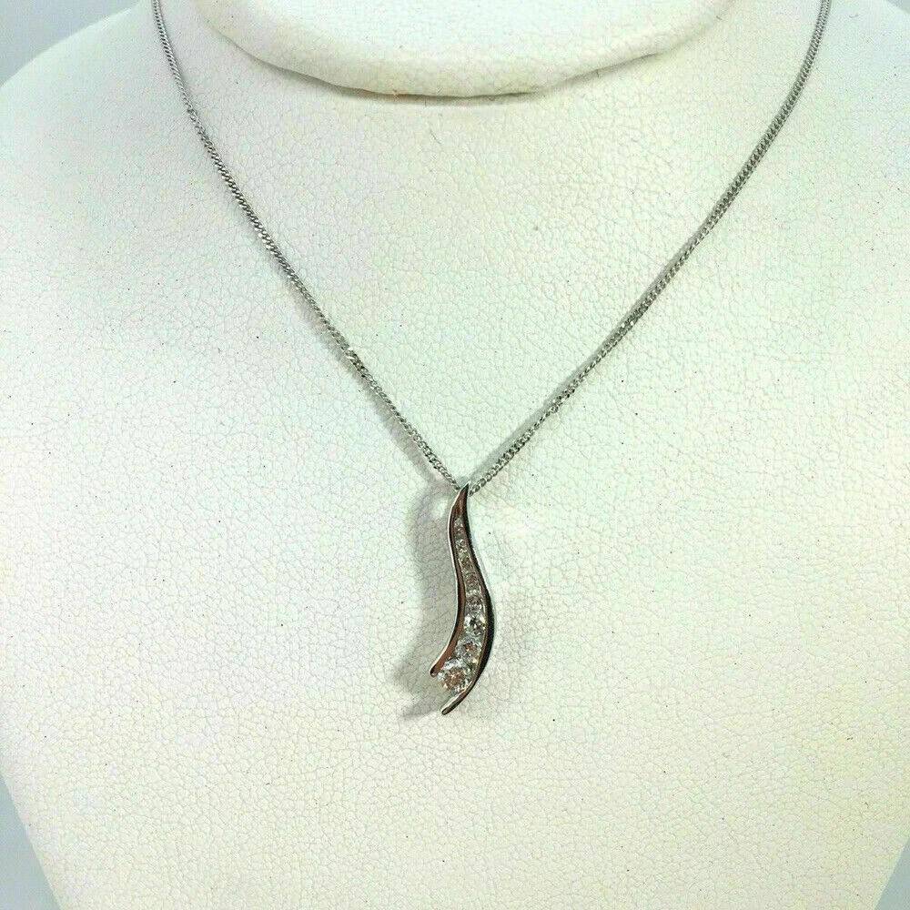 2Ct Round Cut Simulated Diamond Women’s Charm Pendant In 14K White Gold Plated