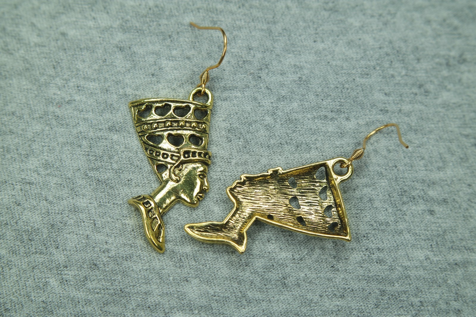 Nefertiti Pendant or Earrings, Gold Plated Zinc Alloy, 39mm 1.5″ tall